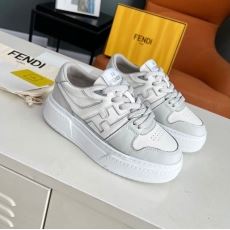 Fendi Low Shoes